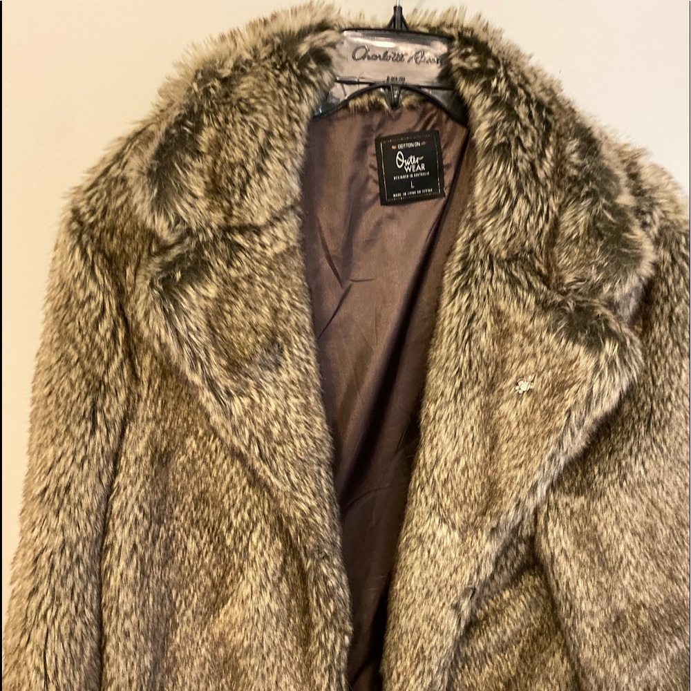 Cotton on women’s beautiful winter coat EUC
